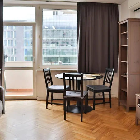 View Marszalkowska By Vaya * Warschau