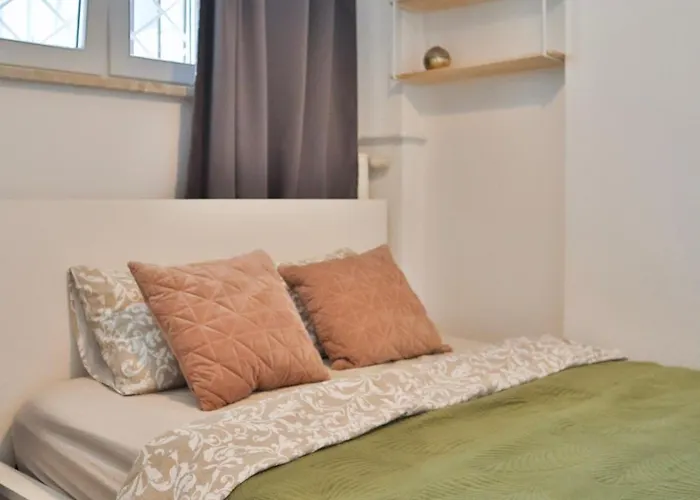 View Marszalkowska By Vaya Warschau